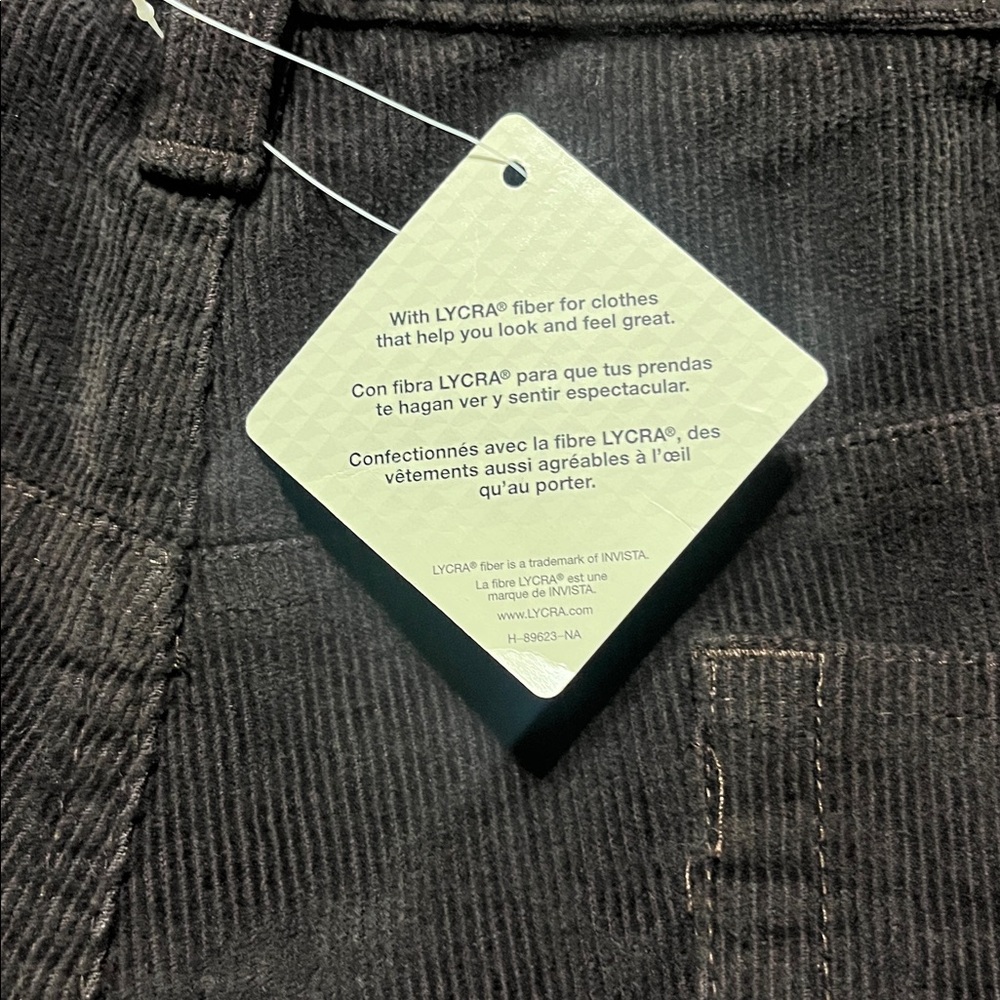 LL Bean Corduroy Bookcut Pants Sz 18 High Rise Pockets Lycra Blend Closet Staple - Picture 7 of 8